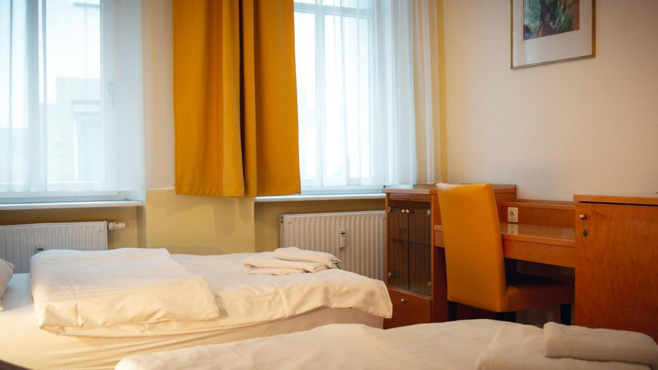Pension Tokus Нюрнберг Экстерьер фото